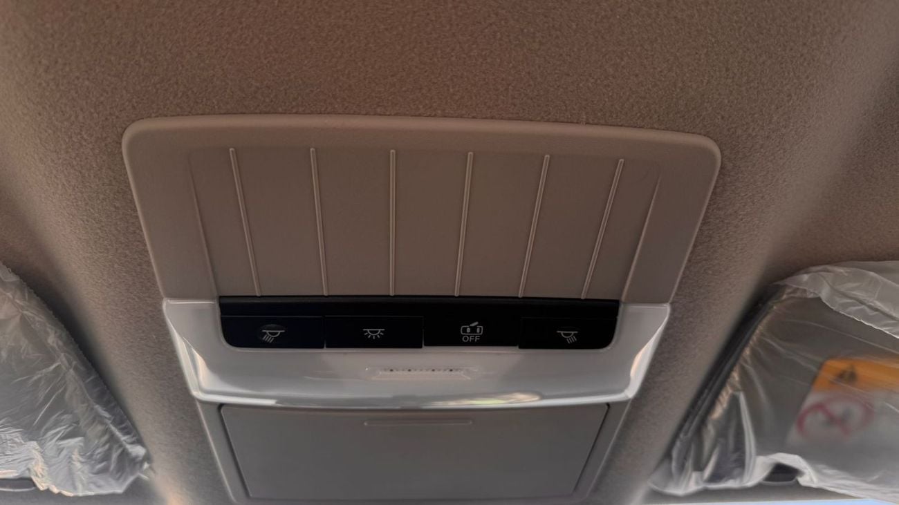 ميتسوبيشي L200 Double Cabin  2.4L 4X4  AT 6 Speed