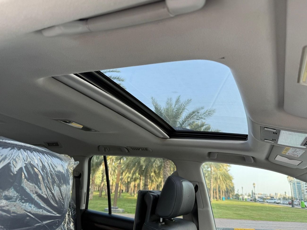 Toyota Land Cruiser Sahara