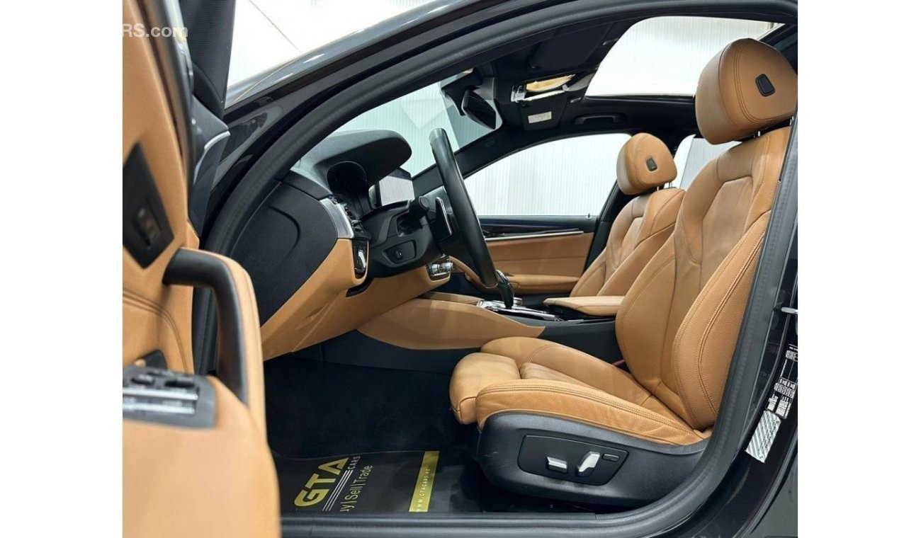 بي أم دبليو 520i M Sport Comfort 2022 BMW 520i M-Sport, May 2027 BMW Warranty + Service Pack, Full Options, Low Kms