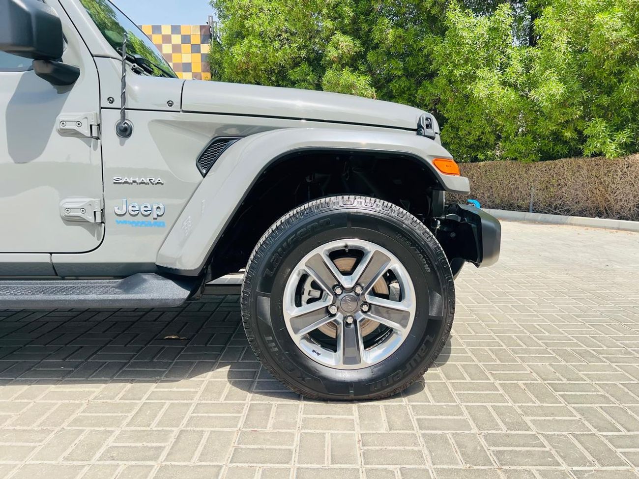 جيب واجونير SAHARA