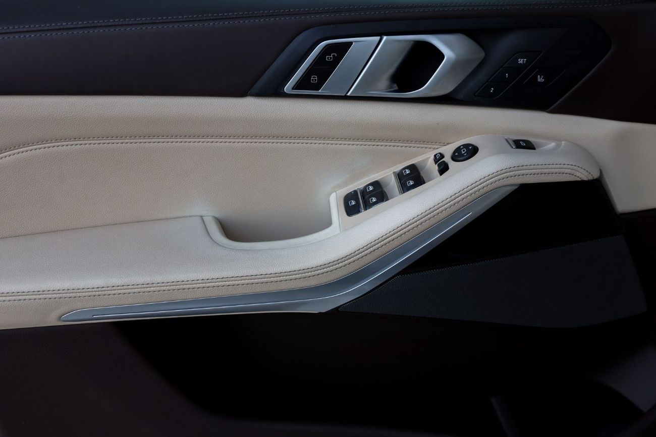 BMW X5 40i Exclusive BMW X5 xDrive40i 2019 GCC under Warranty with Flexible Down-Payment/ Flood Free.