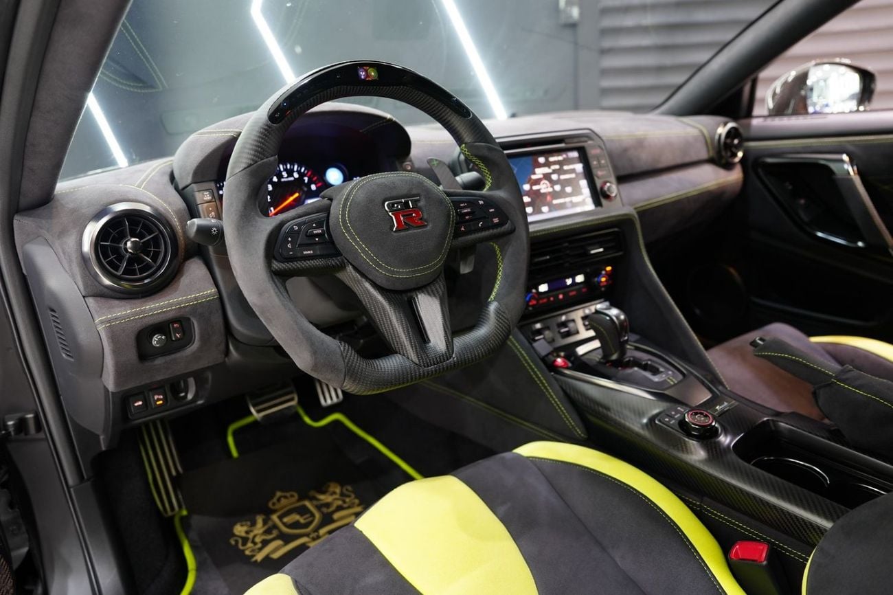 نيسان جي تي ار NISMO 2021 Nissan GT-R Track Edition, Full Carbon Kit, Turquoise Accent, Recaro Sport Seats, Bose Audio!!
