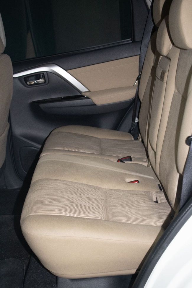 Mitsubishi Montero Sport GLS, миниатюра 21