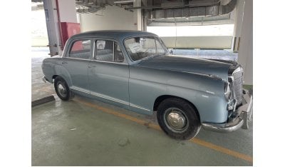 Mercedes-Benz 220 219