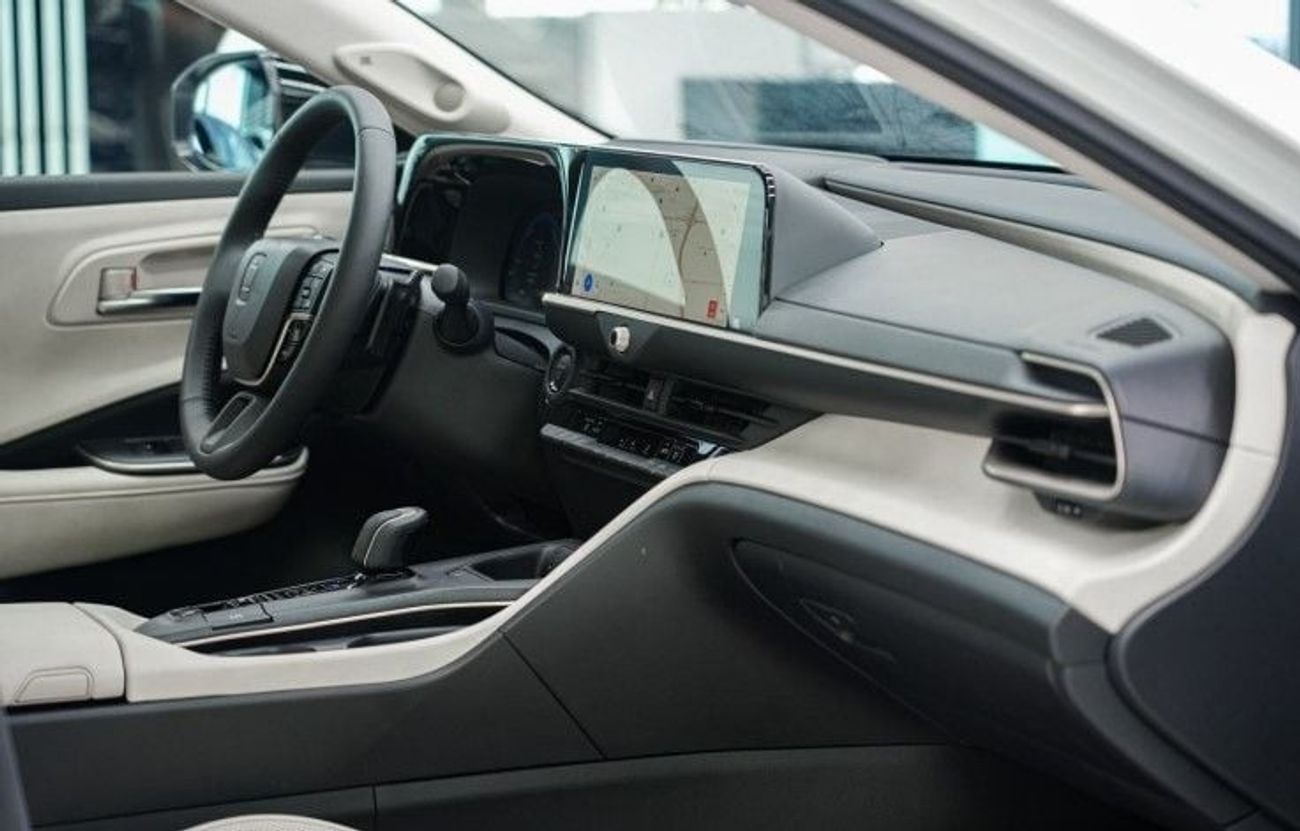 Toyota Crown Toyota Crown Hybrid 2.4L Full Option | GCC |