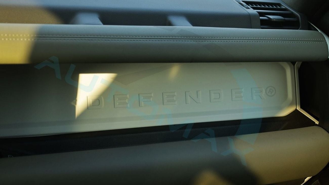 Land Rover Defender 110 X-Dynamic SE P400e Plug-in Hybrid 2025 With 5 Years Or 200,000 Km Warranty