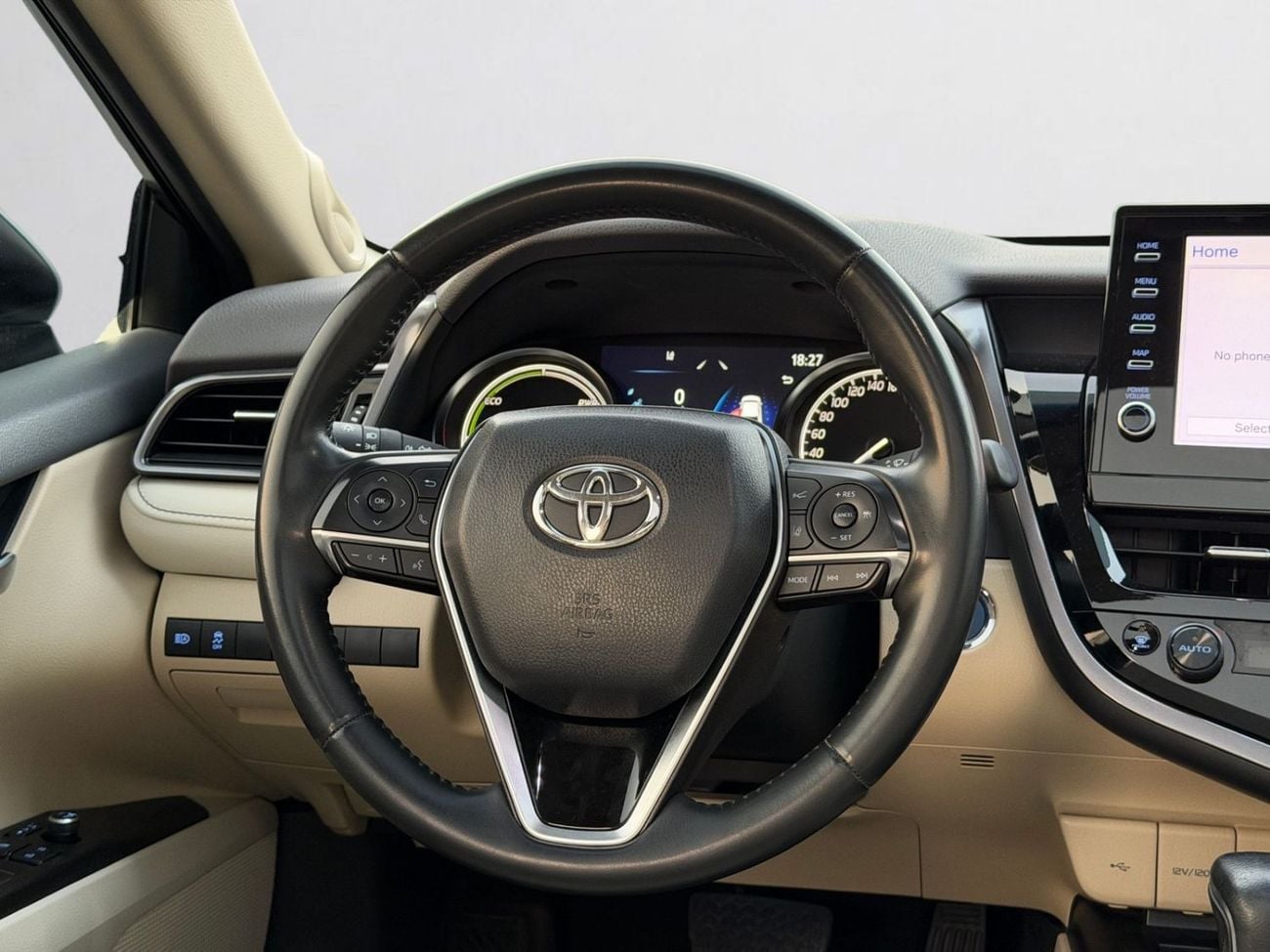 تويوتا كامري GLE HEV TOYOTA CAMRY HYBRID LIMITED | AGENCY WARRANTY | FULL AGENCY SERVICE HISTORY | 2024 | GCC SPECS