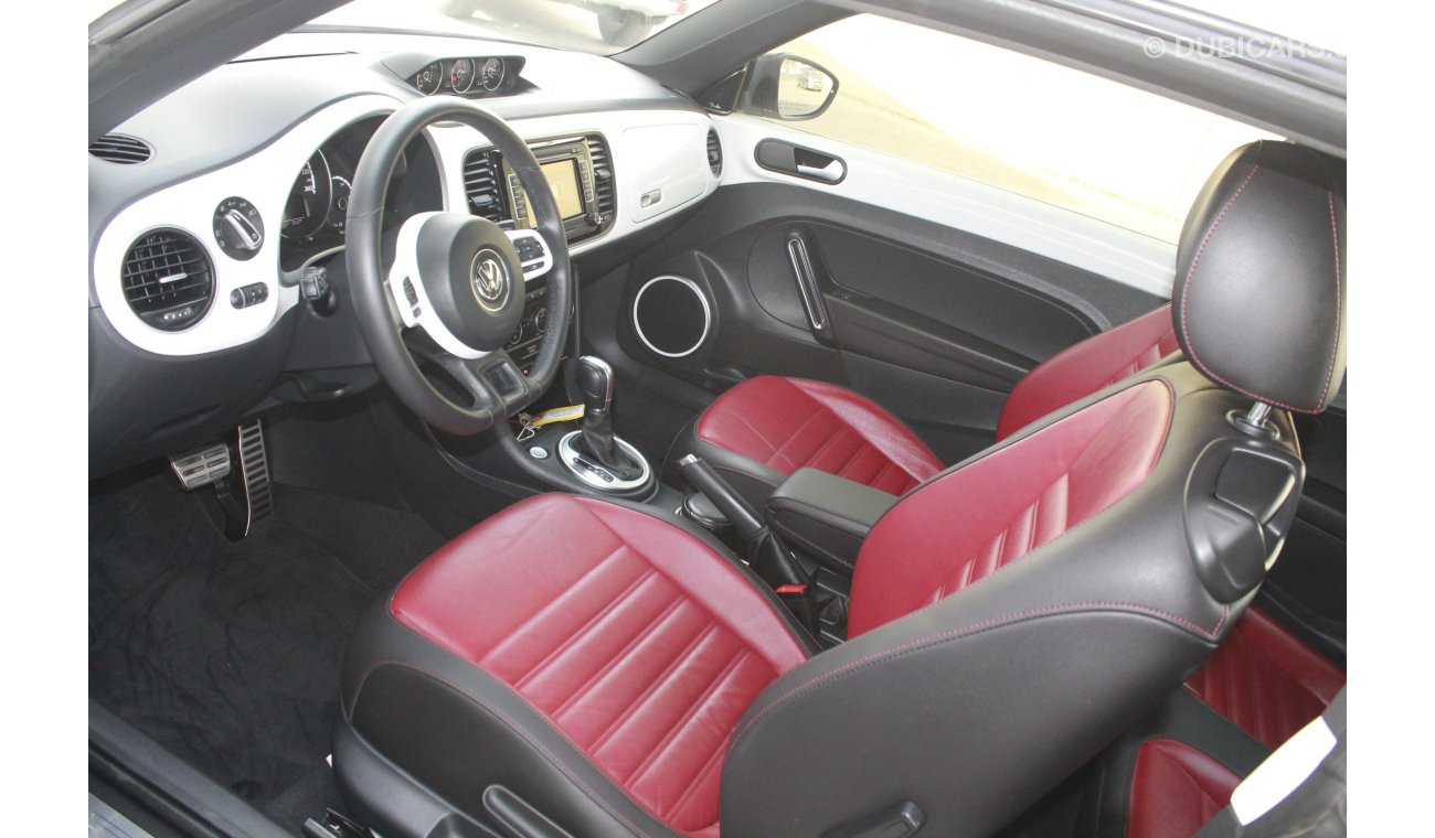 Volkswagen Beetle 2.0L TURBO 2015 MODEL WITH SUNROOF