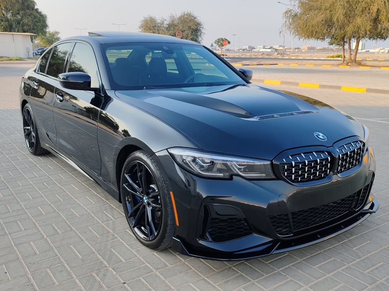 BMW M340i Std 3.0L M340i / 3.0L V6 / HEAD UP DISPLAY / CS BODY KIT