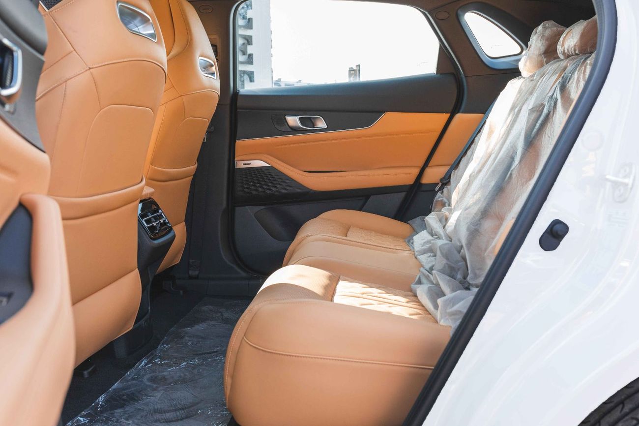 Changan Uni K CHANGAN UNI-K 2025 – 2.0L Turbo, AWD, Petrol ( White ) FOR EXPORT ONLY