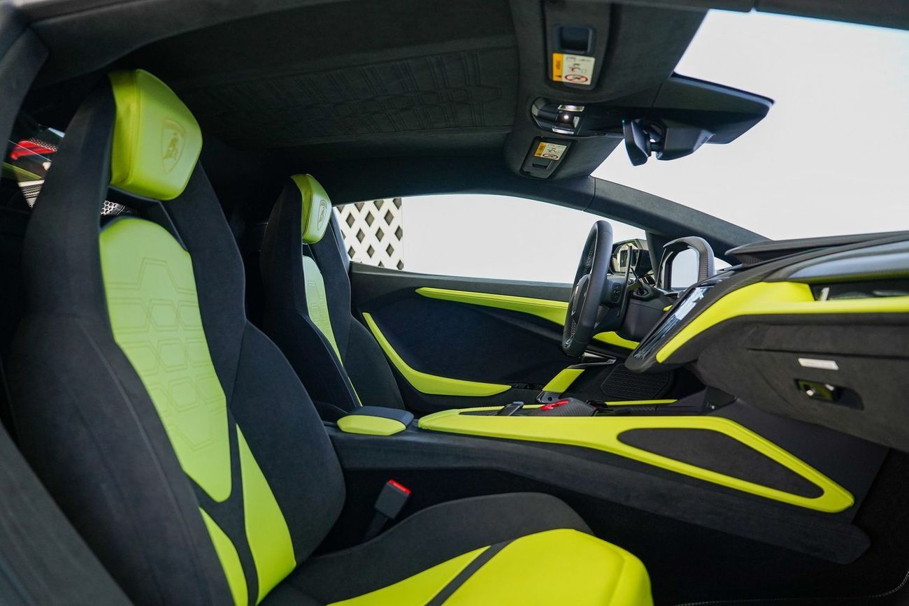 Lamborghini Revuelto 6.5L V12 Hybrid