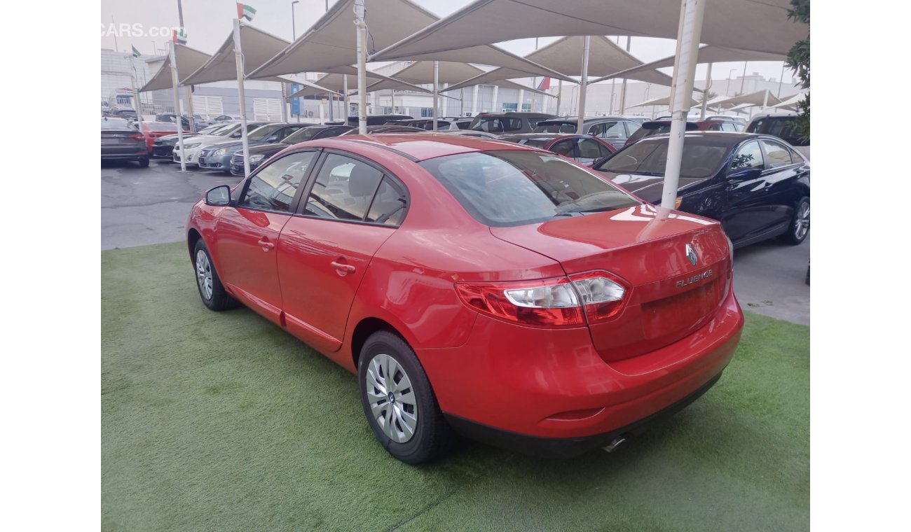 Renault Fluence 2014 GCC model, red color, without accidents, center look, power air conditioning, FM radio, in exce
