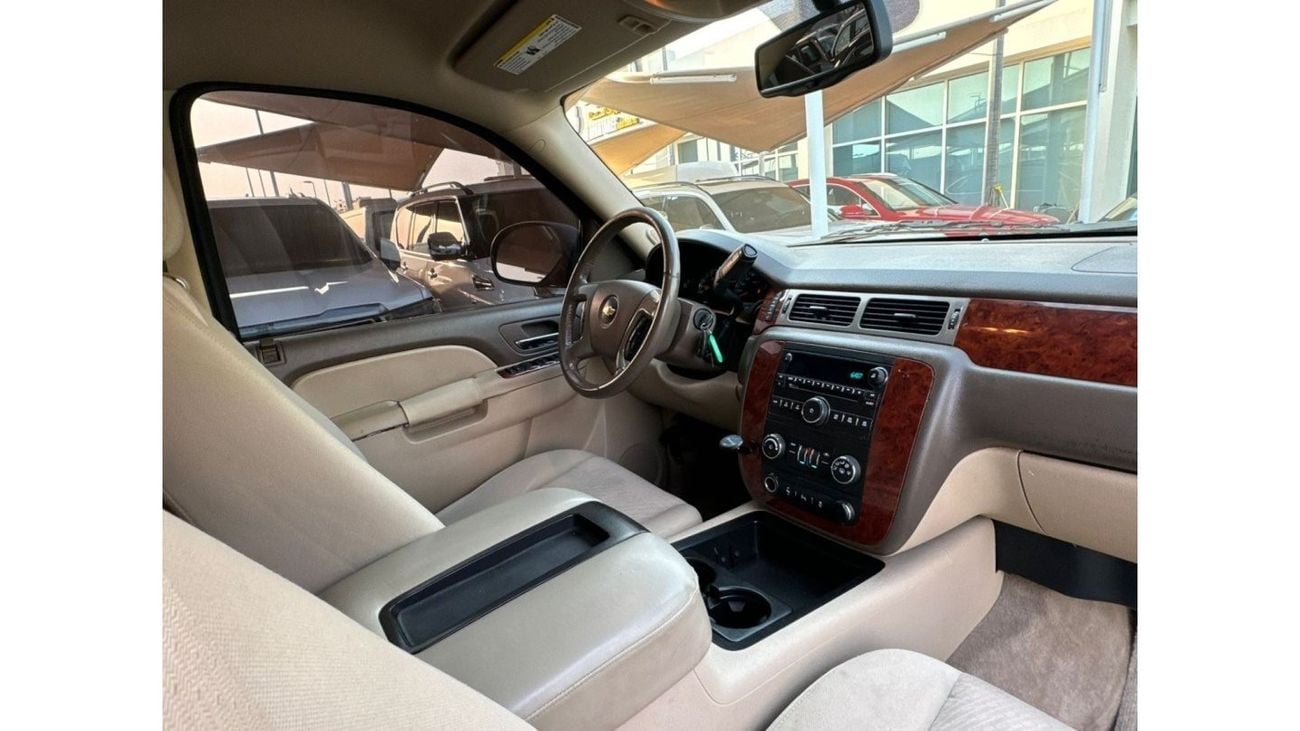 GMC Sierra GMC SIERRA AT4 PICK UP GCC 2023 FULL OPTION ORIGINAL PAINT UNDER WARRANTY