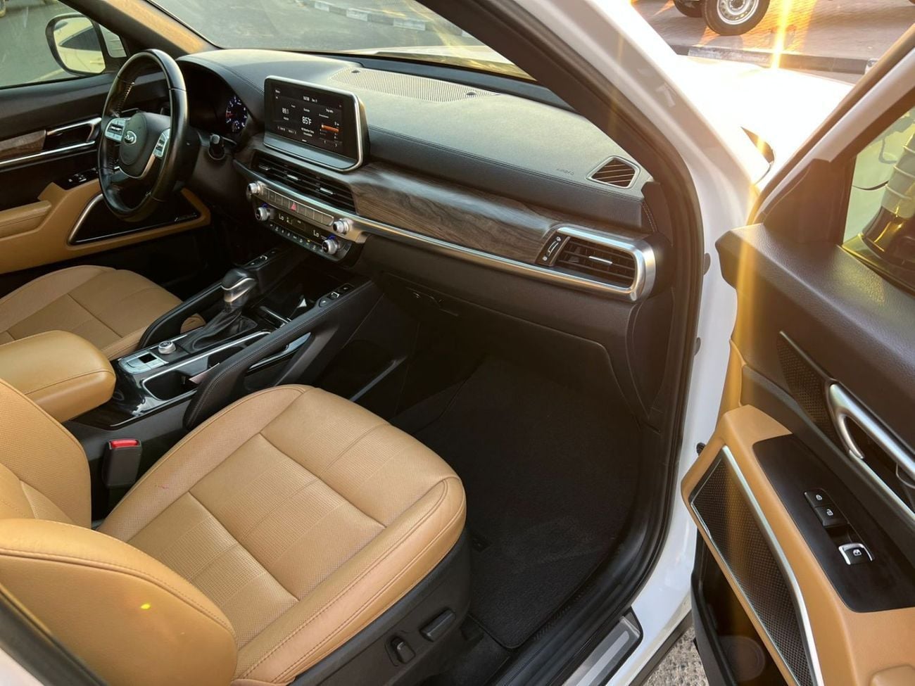 Kia Telluride SX 2020 Kia Telluride 3.8L V6 - 291HP FWD - Full Option 360* CAM Panorama View - 7 Seater - Radar Se