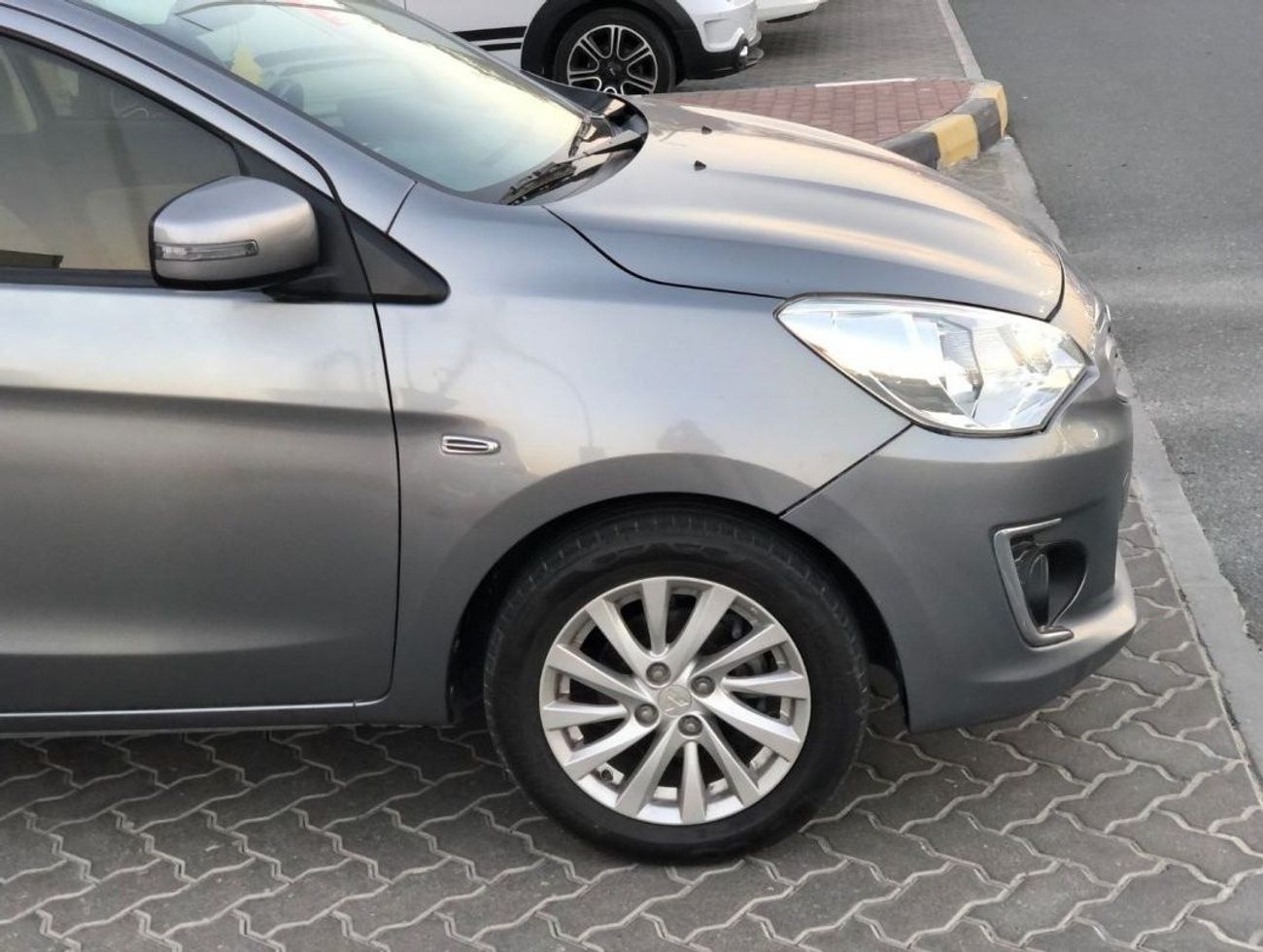 Mitsubishi Attrage GLX Mid GCC