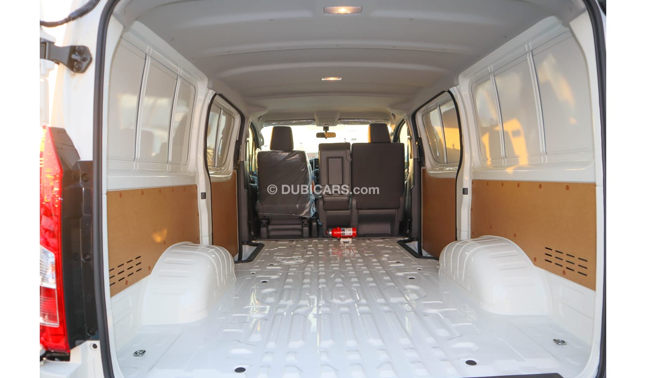 Toyota Hiace Toyota hiace 2023 petrol Van / 5 Doors / 6 Seats (Standard Roof(FOR EXPORT)