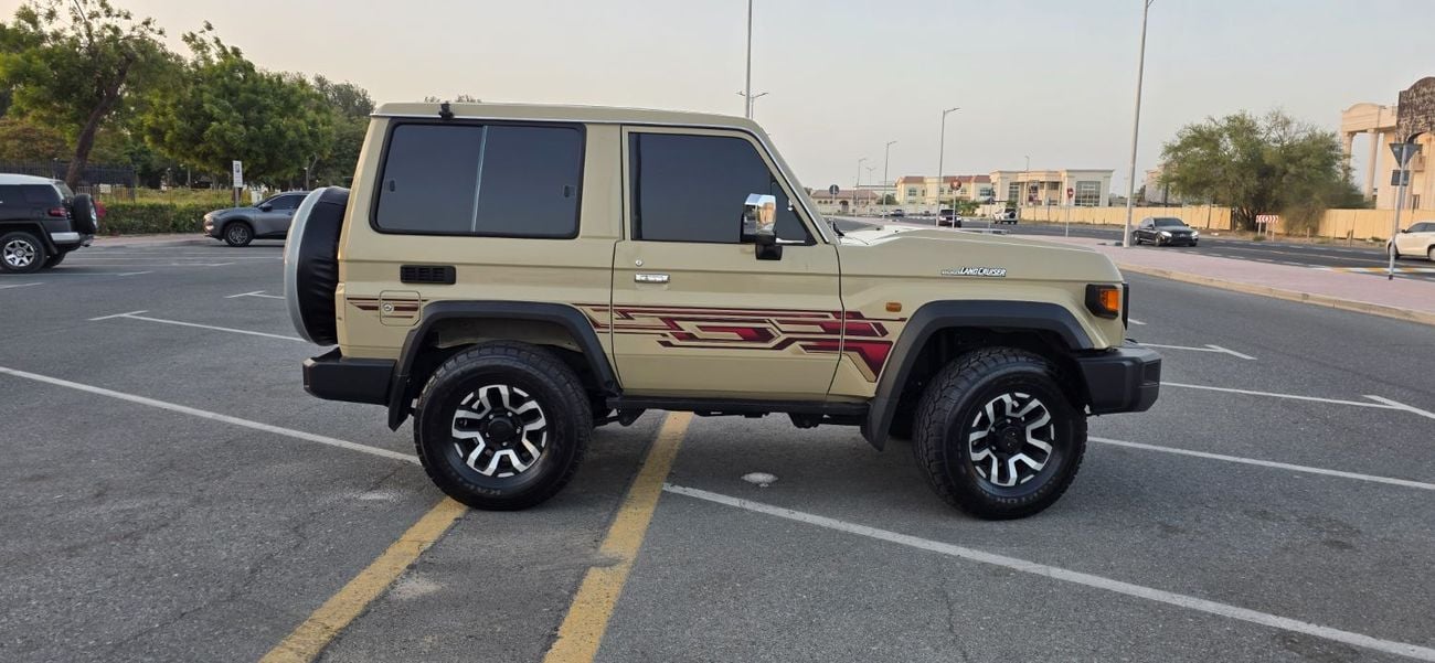 تويوتا لاند كروزر 70 LC71 HT VXR