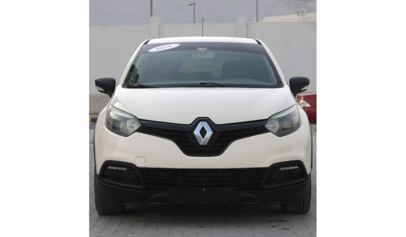 Renault Captur Renault capture 2016 GCC beige excellent condition without accidents