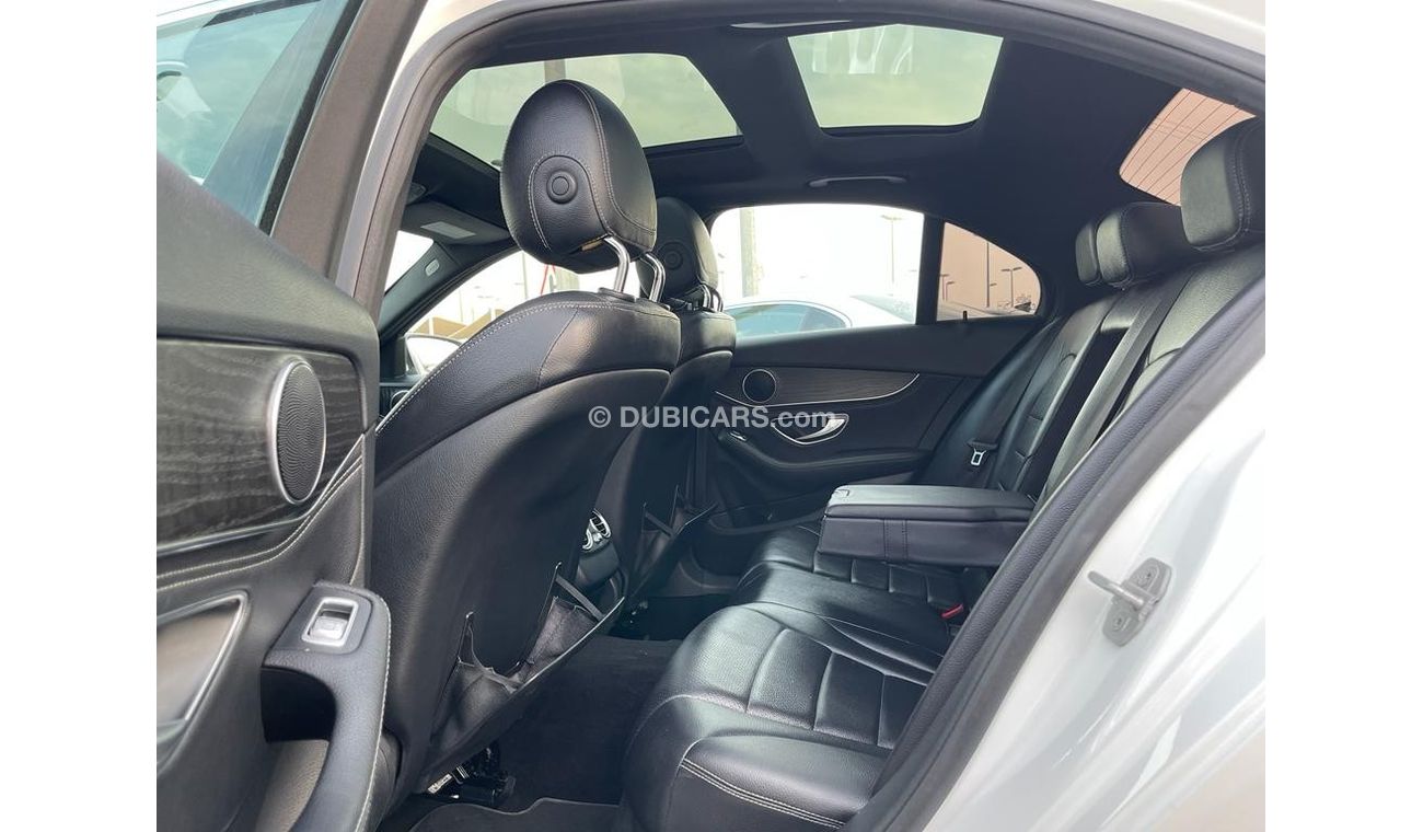 Mercedes-Benz C 300 Std Mercedes C300_Canadian_2015_Excellent_Condition _Full option