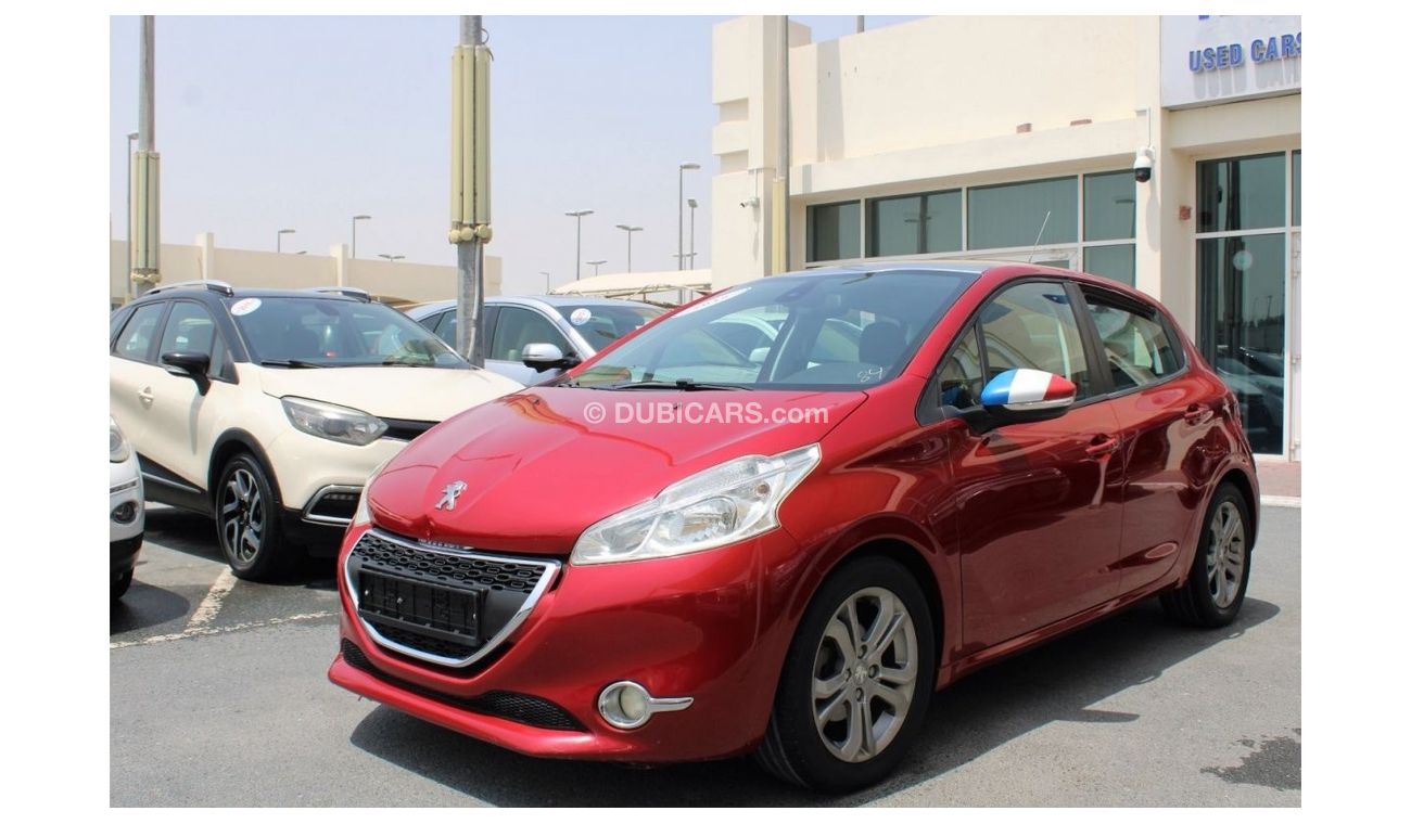 Peugeot 208 Allure ACCIDENTS FREE - GCC- CAR IS IN PERFECT CONDITION INSIDE OUT FULL OPTION