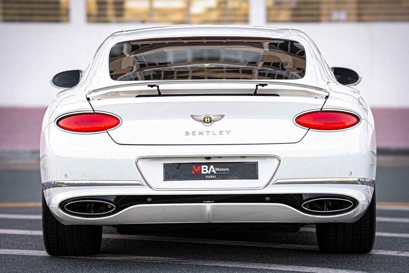 بنتلي كونتيننتال جي تي 6.0L W12 (626 HP)