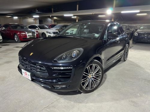 Porsche Macan GTS 3.0L (360 HP) PORSCHE MACAN GTS 2017 3.0 | SPORTS CHRONO PACKAGE | SPORTS EXHAUST SYSTEM | 21-IN