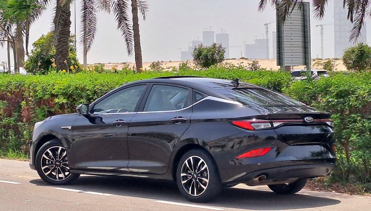 جاك J7 470-MONTHLY | JAC J7 | 2023 | GCC | FULL OPTION LUXURY | ACCIDENT FREE