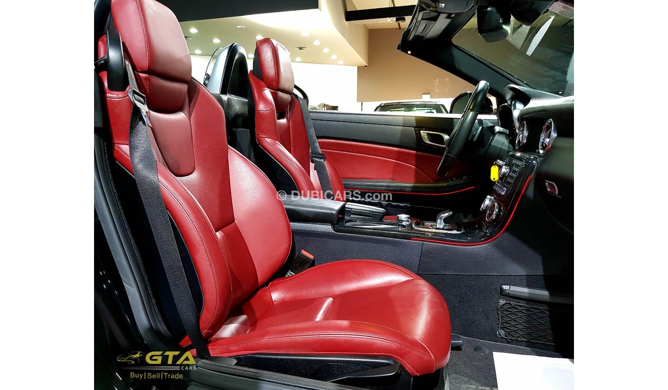 Mercedes-Benz SLK 200 2016, Full Service History, Warranty, Original Paint, GCC
