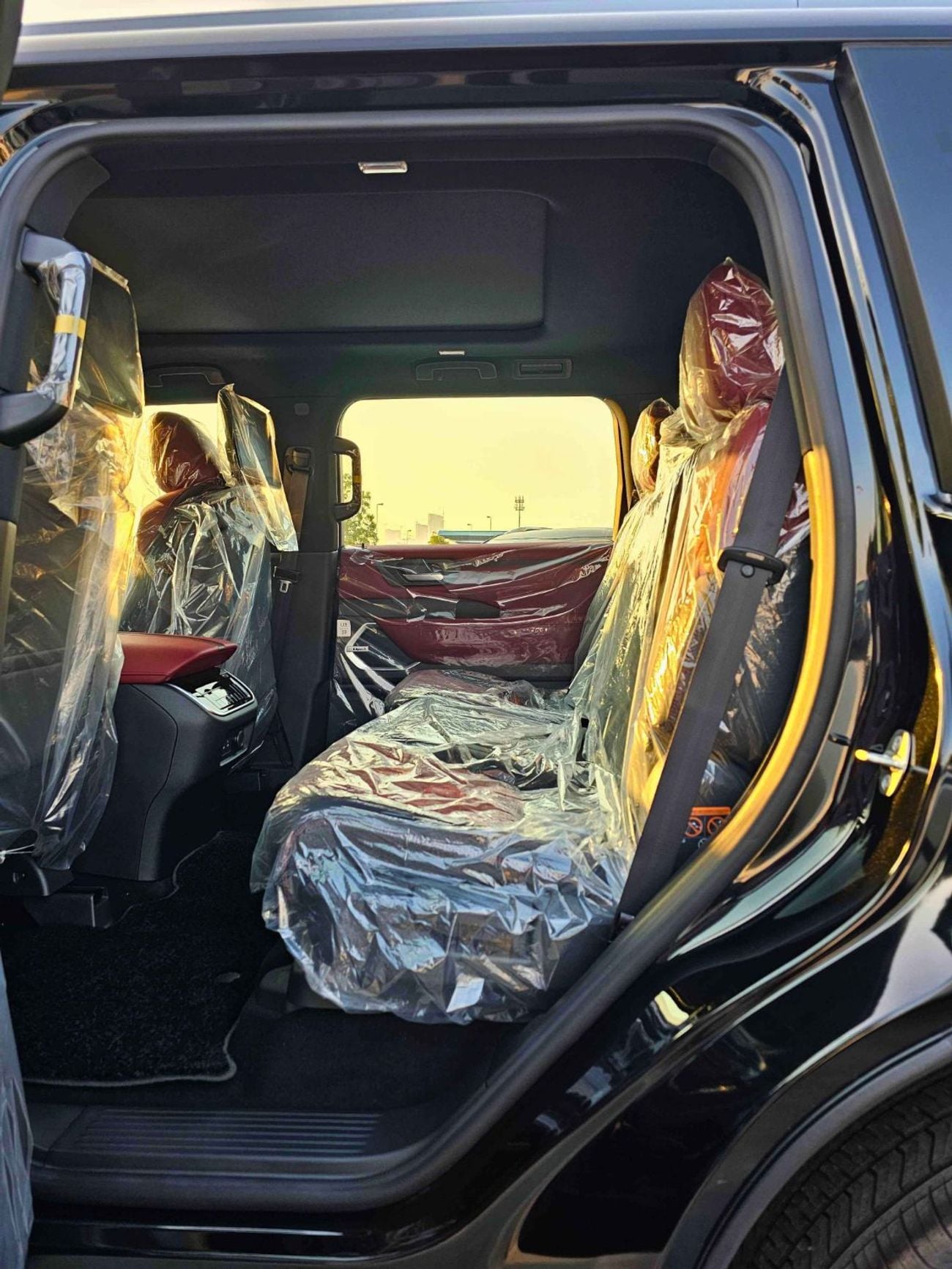 Nissan Patrol SE PLATINUM / 3.8L V6 /LEATHER WITH POWER SEATS/PANORAMIC ROOF/360*CAMERA/FULL OPTION (CODE#SE PLATI