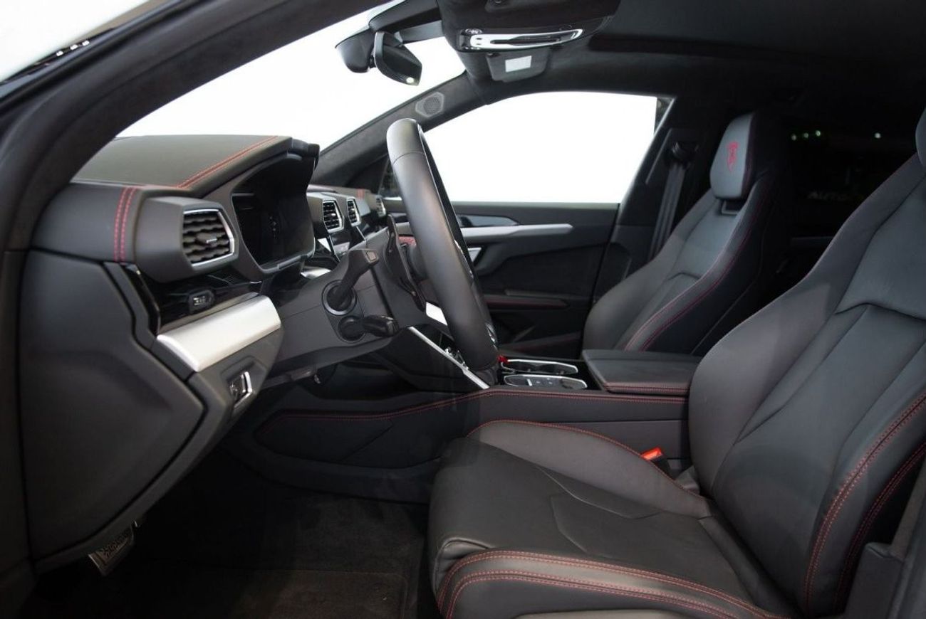 لامبورغيني اوروس 4.0T