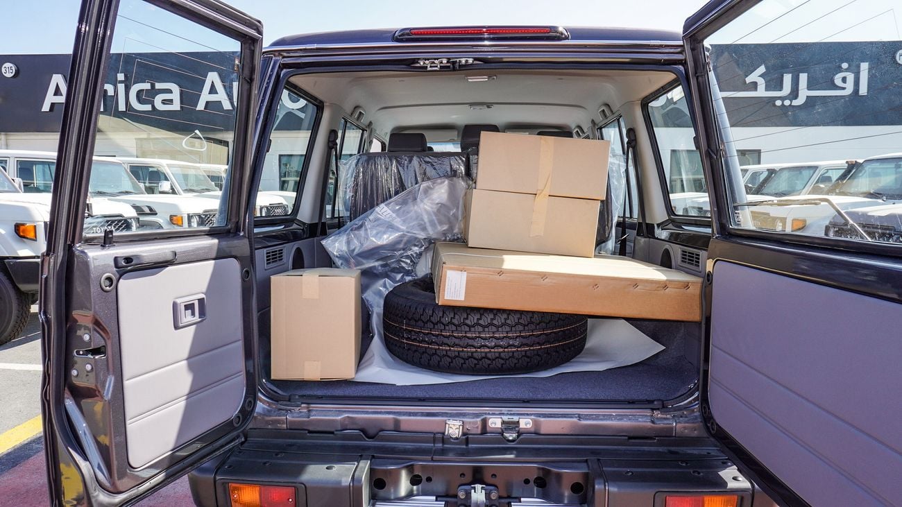 تويوتا لاند كروزر 70 LX 4.5L V8 Diesel M/T