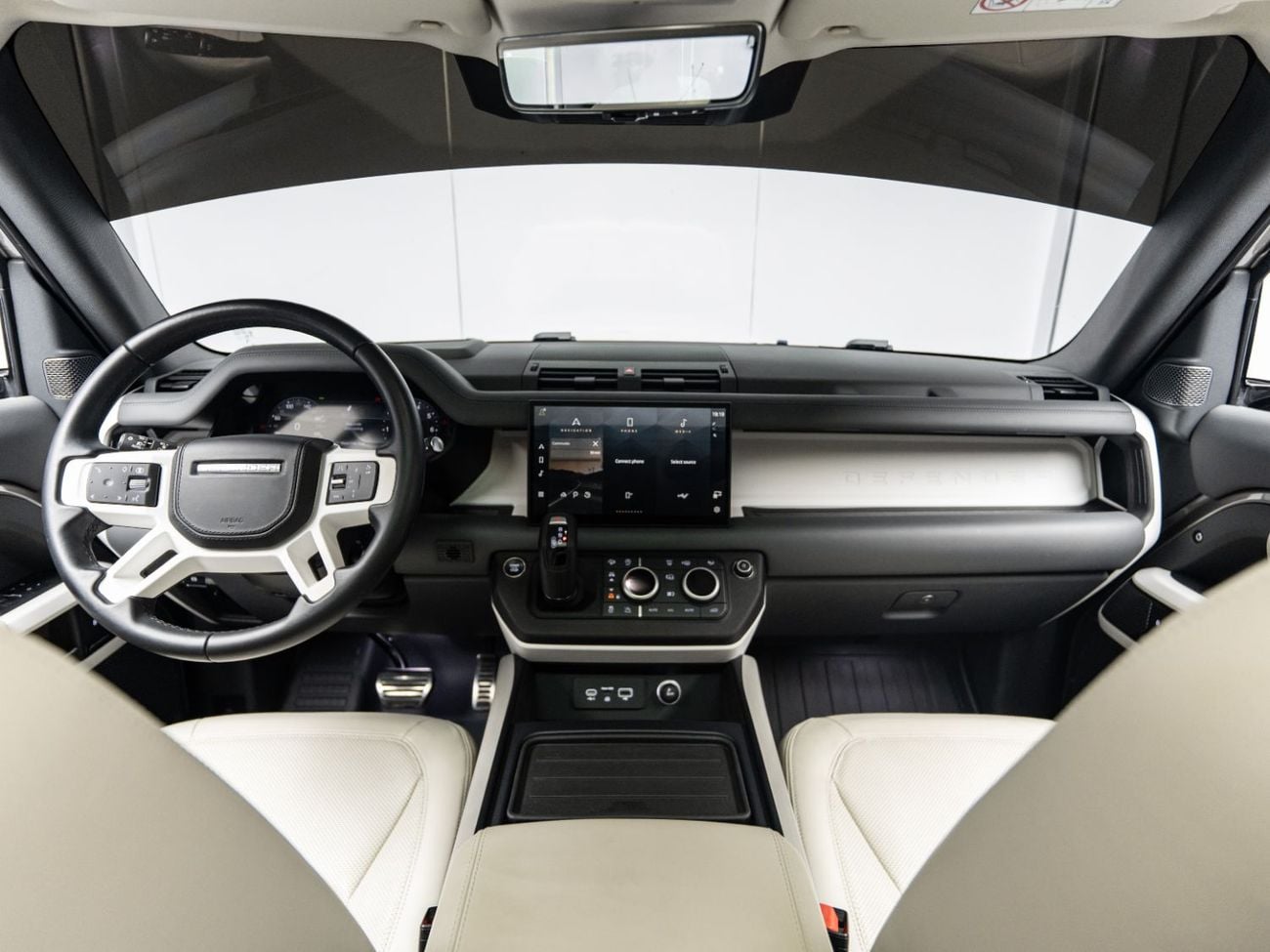 Land Rover Defender 110 HSE P400 BUY NOW, PAY 2027 | THE BLACKLINE STANDARD | 2029 Land Rover Warranty + Service Contract, G