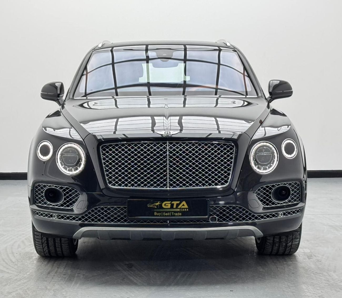 بنتلي بينتايجا 2017 Bentley Bentayga, Full Service History, Feb 2028 GTA Service Pack, Excellent Condition, GCC