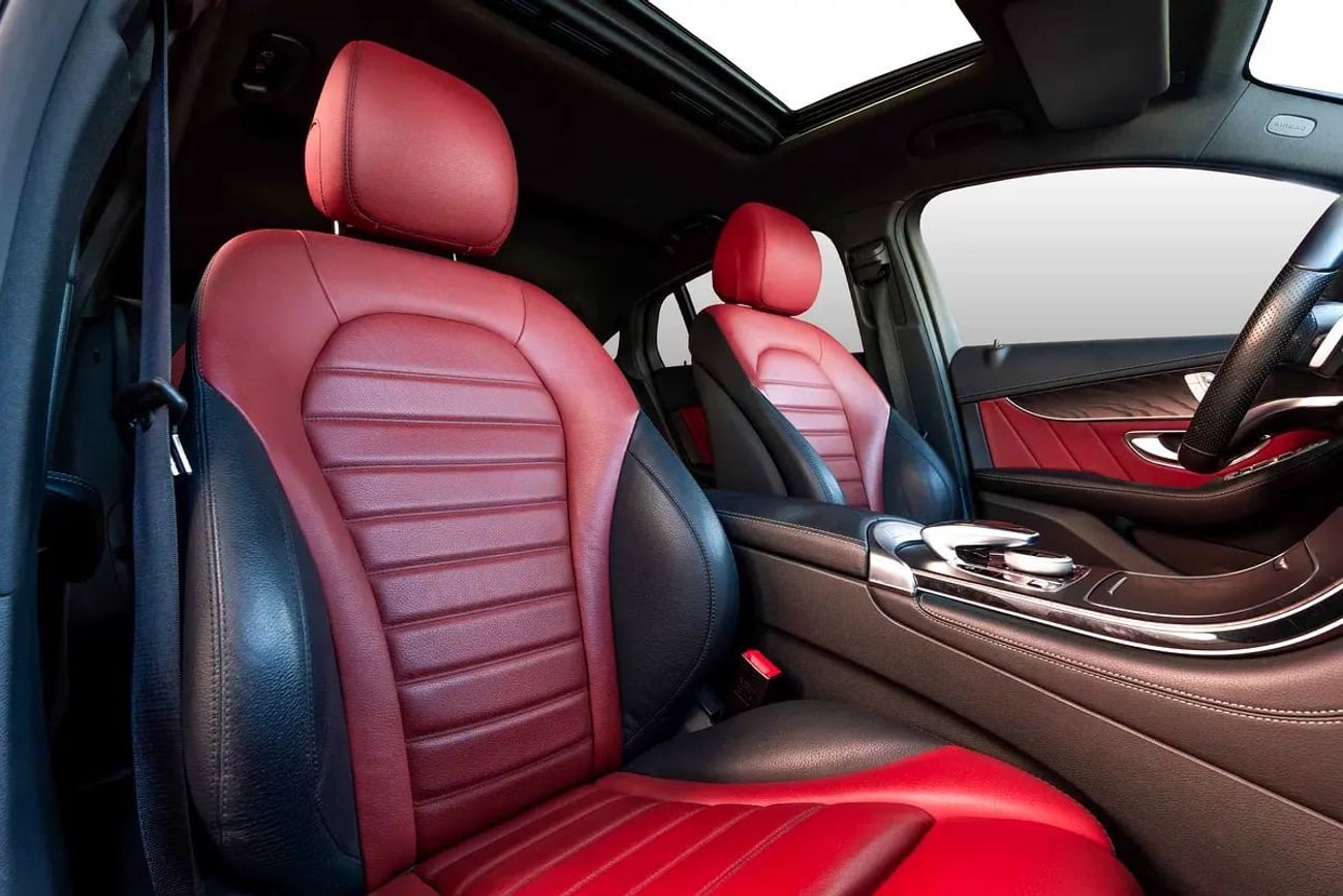 Mercedes-Benz GLC 250 JANUARY SAVINGS | 0% Downpayment | 2,442 P/M | Warranty and Service Package Available