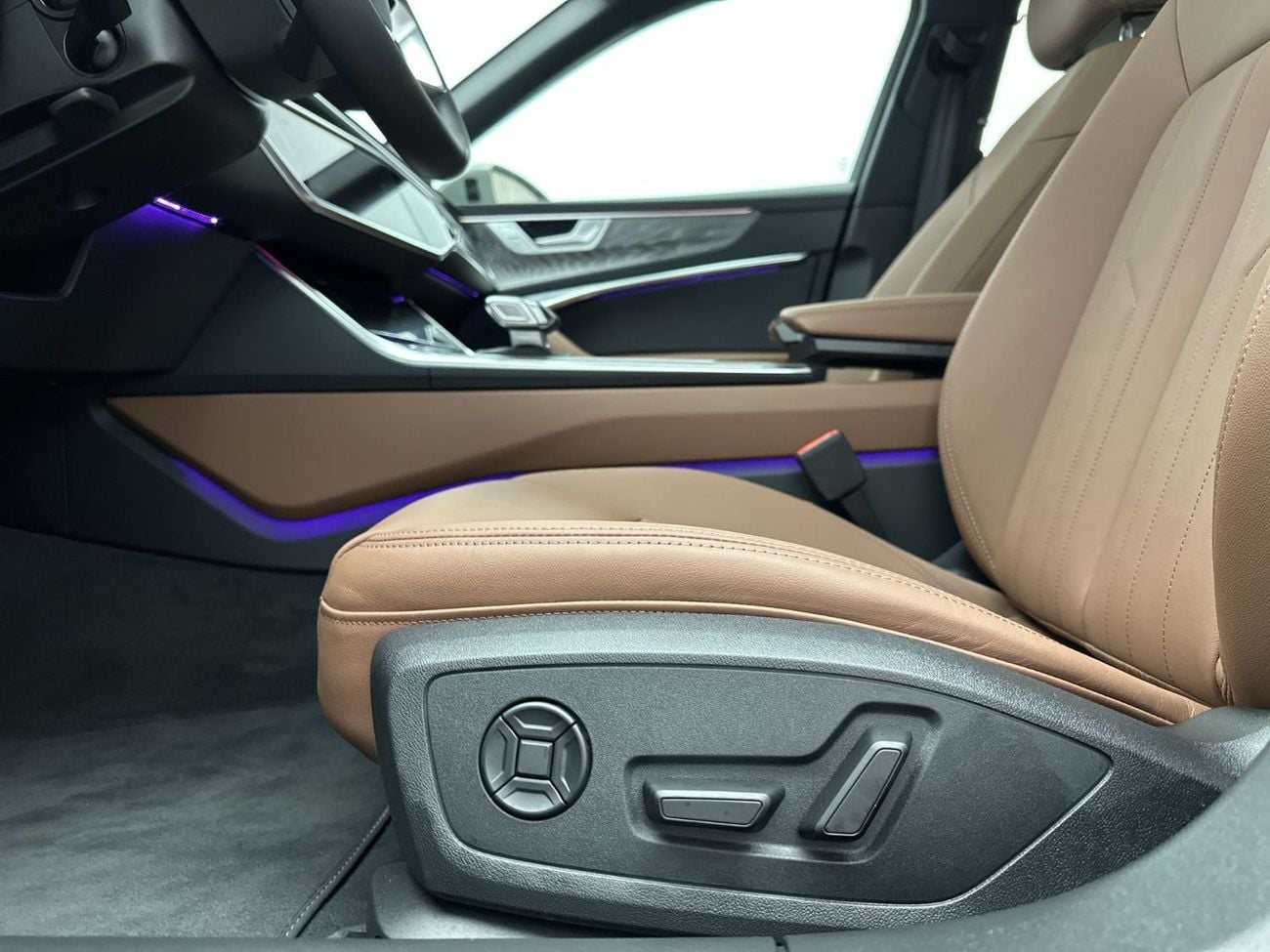 Audi A4 Sedan Advanced 40 TFSI 190hp Progress (Ref# 006806)