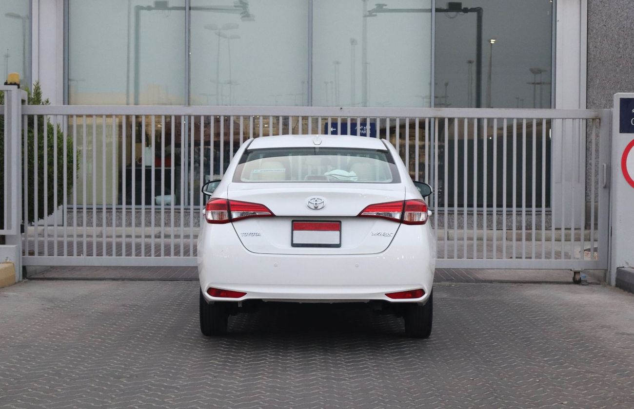 تويوتا يارس 1.5L E