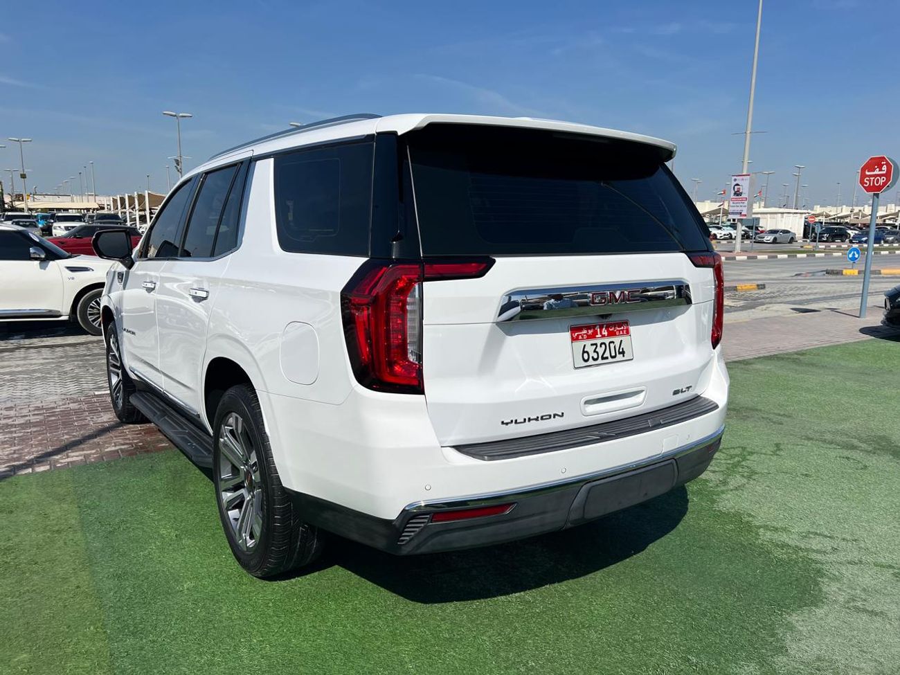 GMC Yukon GMC YUKON 2023 5.3 V8 SLT (AWD)