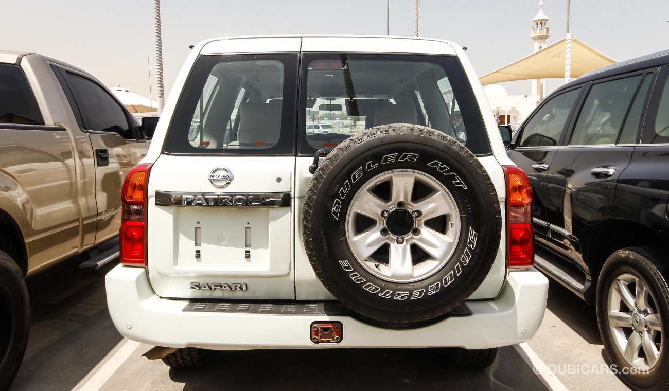 Nissan Patrol Safari