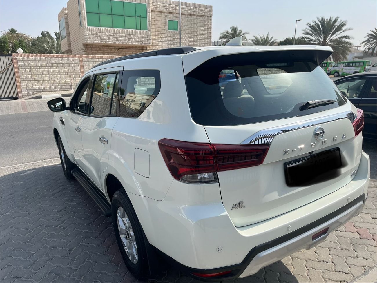 نيسان إكستيرا