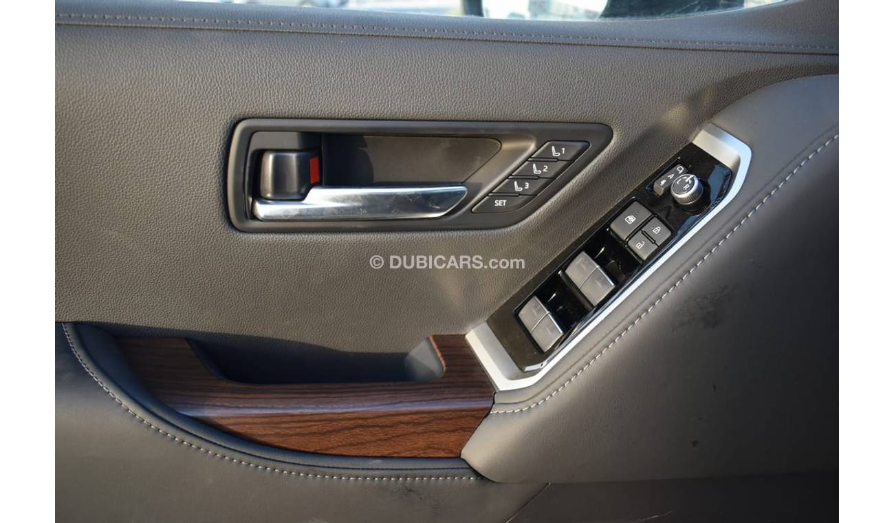 تويوتا لاند كروزر LC 300 3.3L DSL- VX+ - 7STR -23YM  - EURO (EXPORT OFFER)