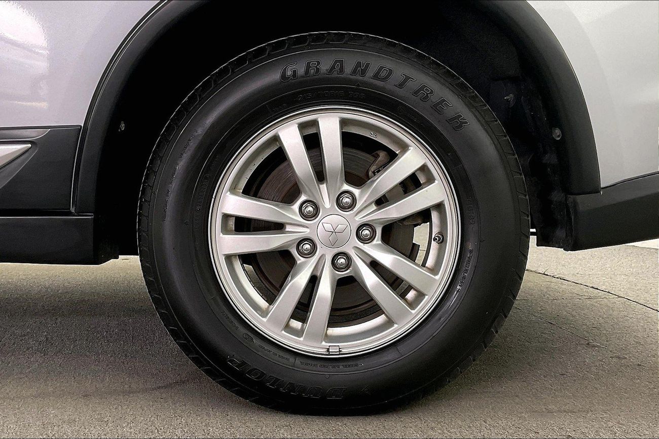 Mitsubishi Outlander GLX Basic | Guaranteed Warranty | 0 Down Payment