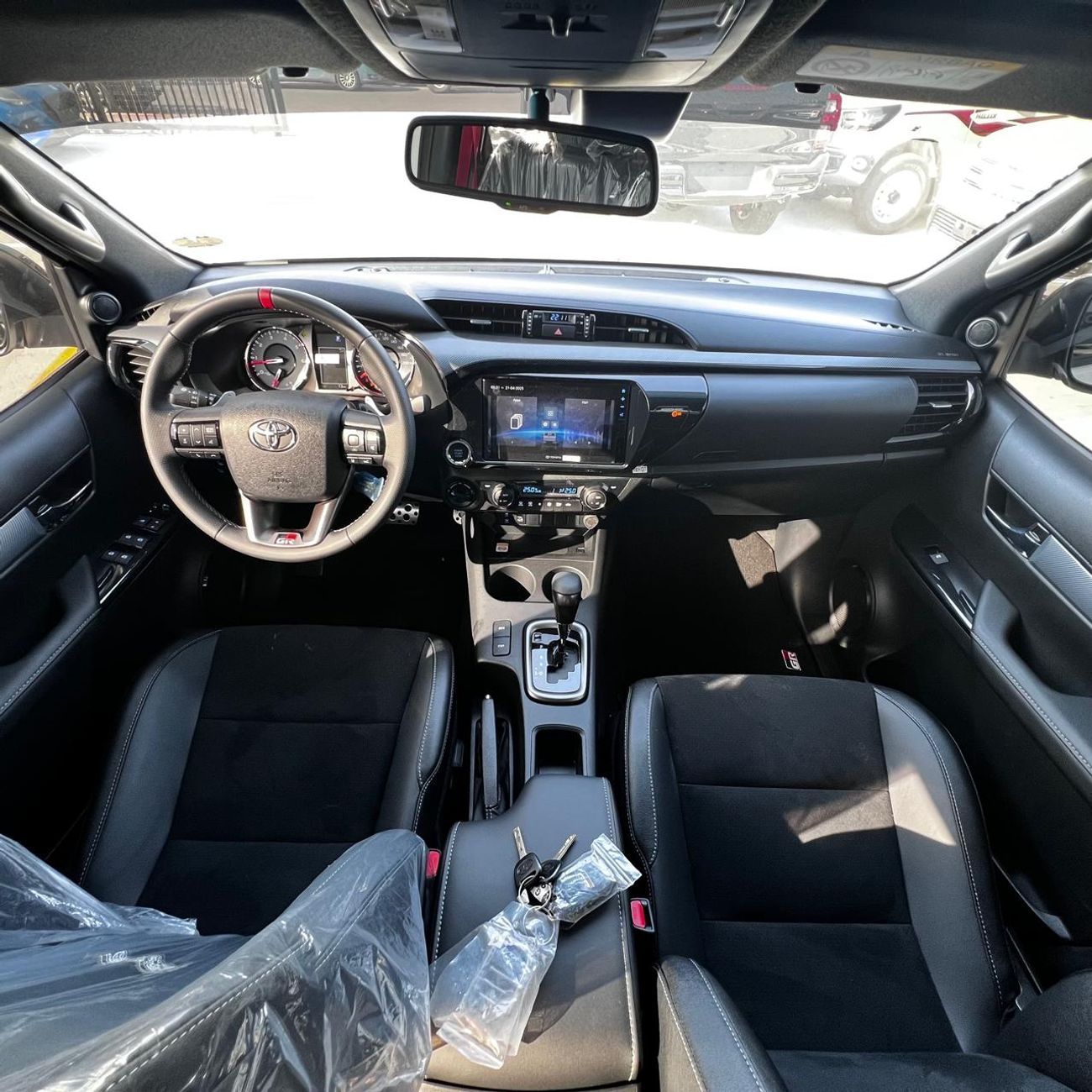 تويوتا هيلوكس GR Sport 2.8L