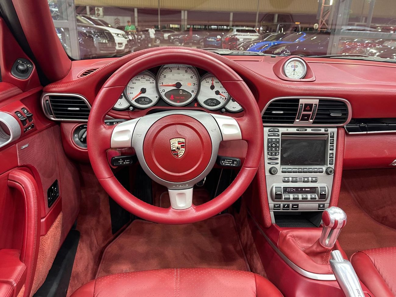 Porsche 911 CARRERA 4S