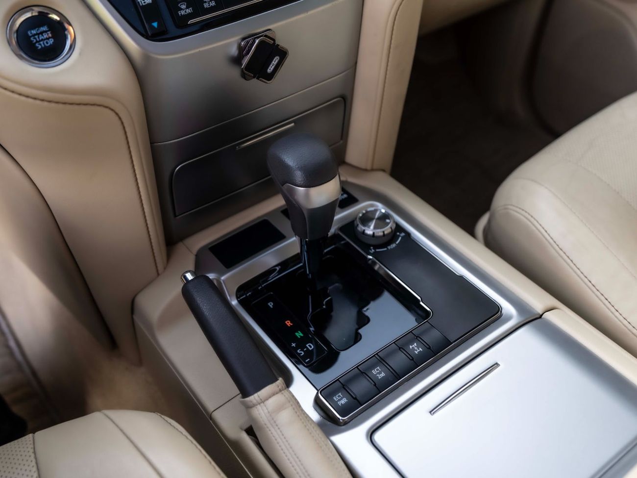 Toyota Land Cruiser GXR