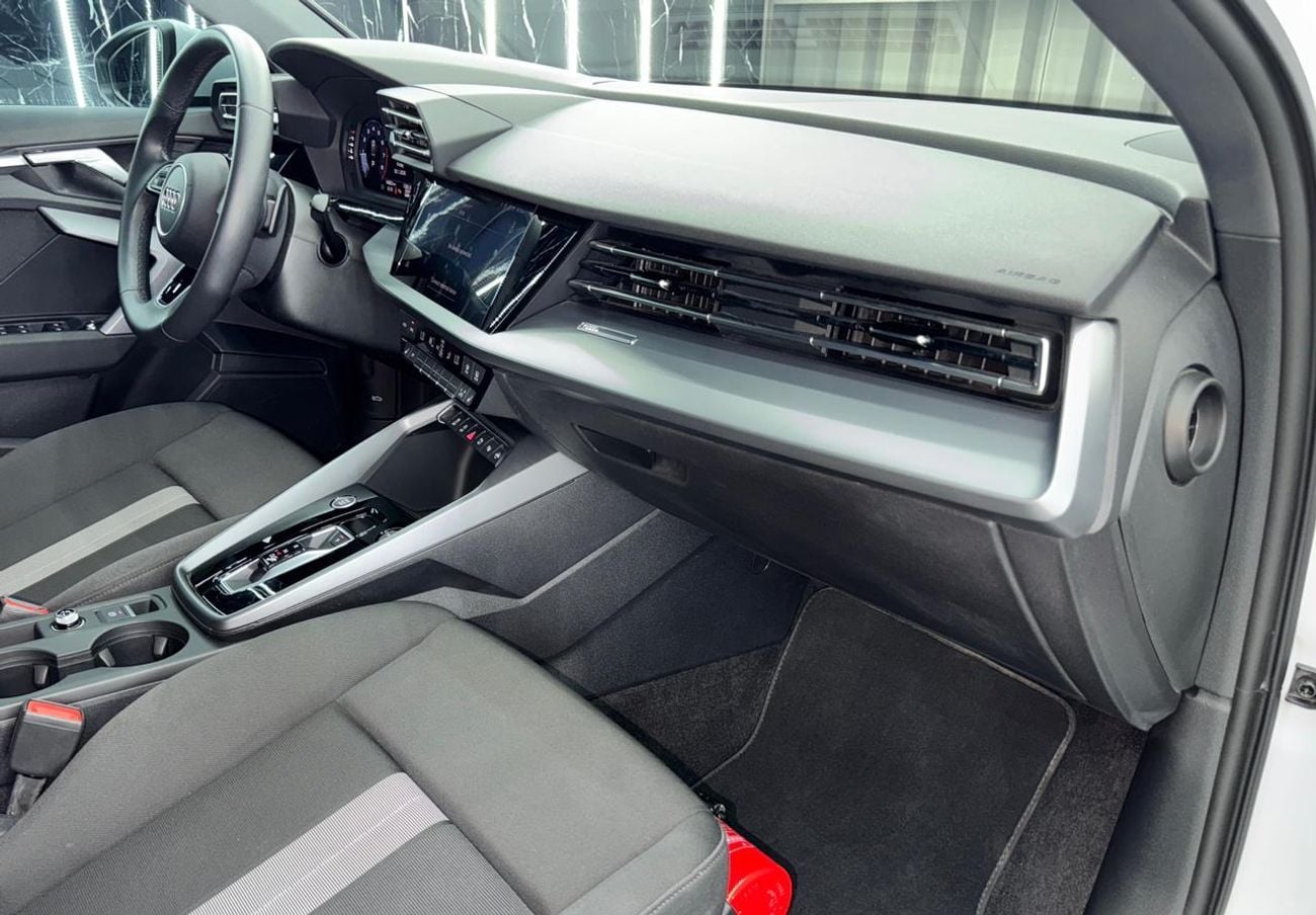 أودي A3 35 TFSI S Line 1.4L