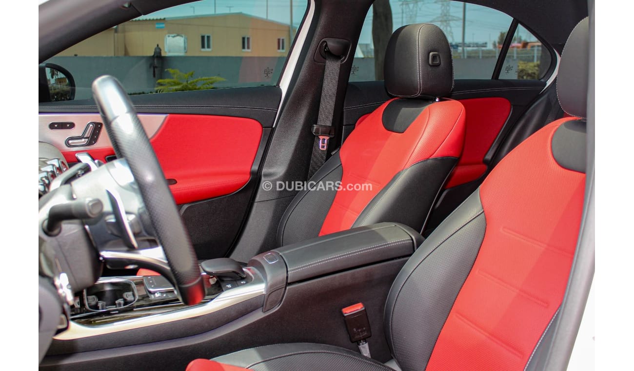 Mercedes-Benz A 35 AMG Premium + MERCEDES-BENZ A35 AMG