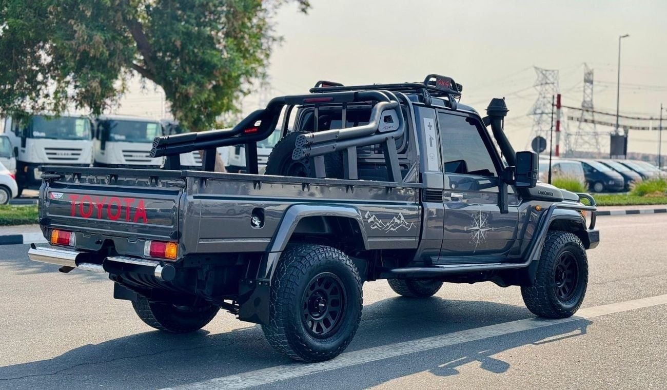 Toyota Land Cruiser Pick Up AFTER MARKET SINGLE CABIN PICKUP | RHD | 2017 | 4.5L DIESEL ENGINE  | (MT) | AIR SNORKEL