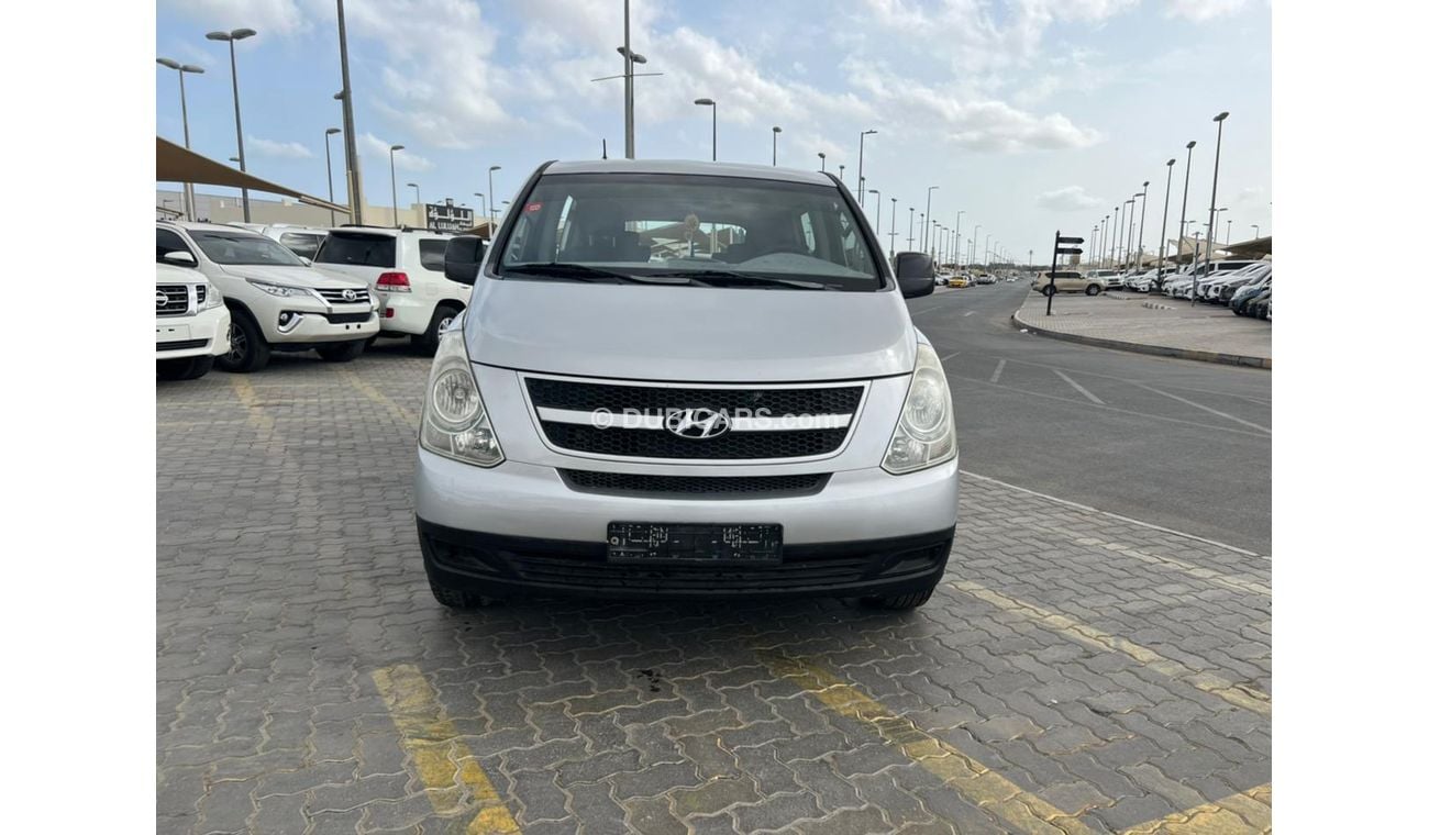 هيونداي H-1 خليجى موديل 2008 عدد 12 راكب 4 سلندربحالة ممتازة لاتحتاج لأى مصاريف