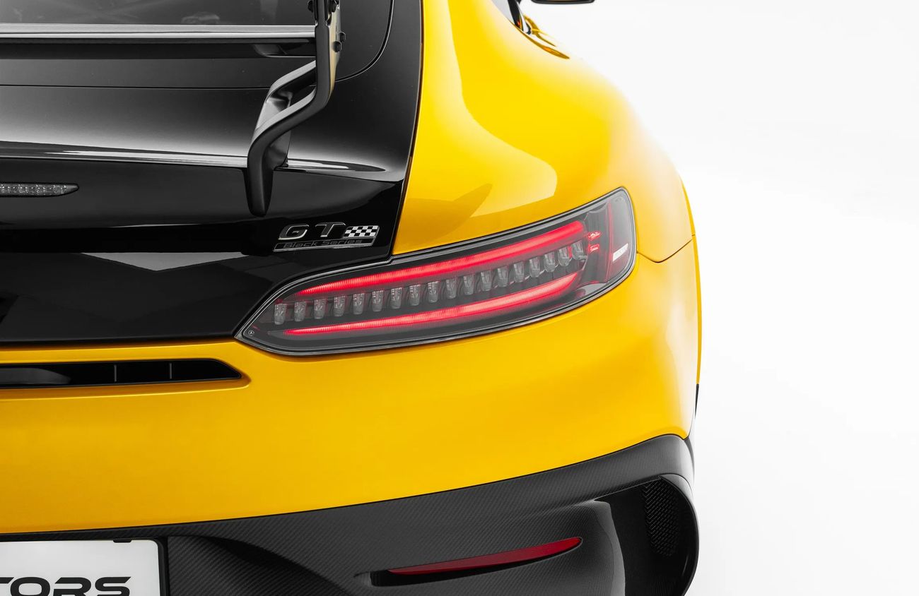 مرسيدس بنز AMG GT 4.0L V-8 Bi-Turbo Engine