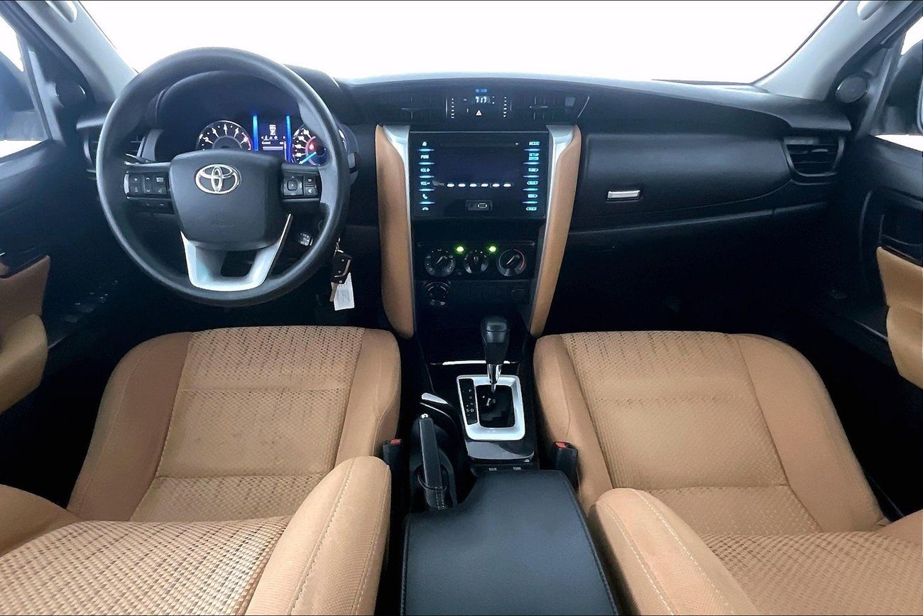 تويوتا فورتونر EXR | شامل الضمان | 0 ﺪﻔﻋﺓ ﺃﻮﻟﻯ